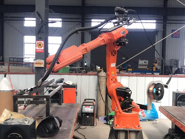 使用焊接机器人的时候需要注意哪几点?